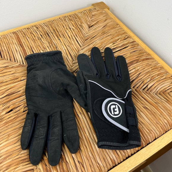 FOOTJOY Men's RainGrip Golf Gloves - Picture 5 of 6
